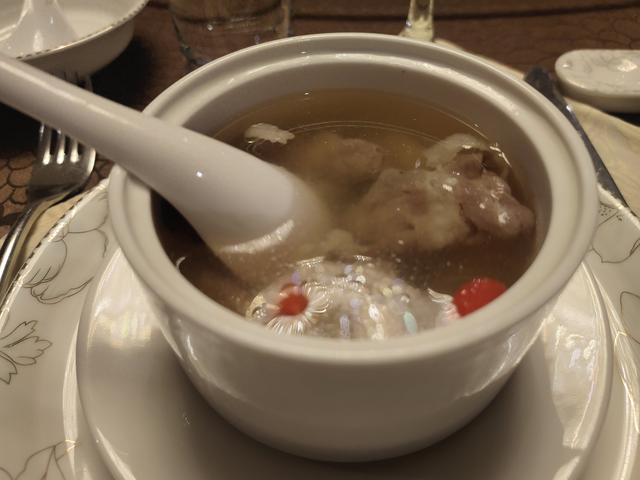 什么汤适合经常熬夜喝（熬夜易上火）