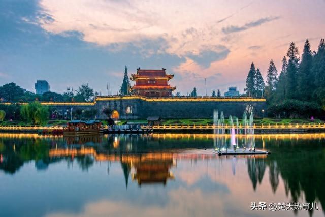 荆州古城这是要开挂了吗？四大城门悄悄变样，5A 创建藏着太多惊喜