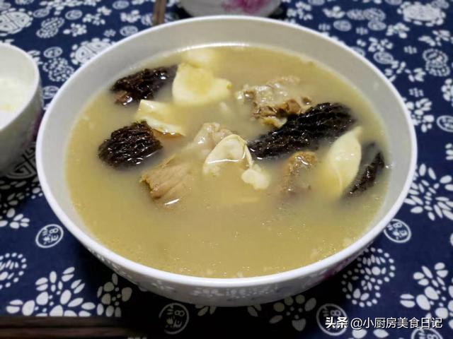 排骨花胶炖羊肚菌 2026年排骨花胶炖羊肚菌汤的功效