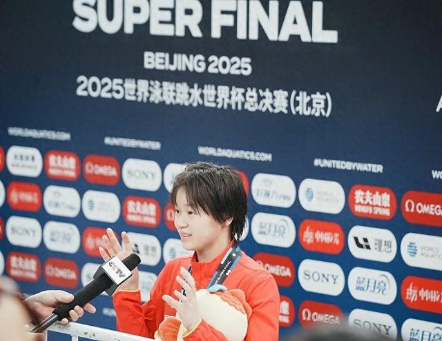 时隔半年，历经艰难时刻，她今天正式复出！全网期待