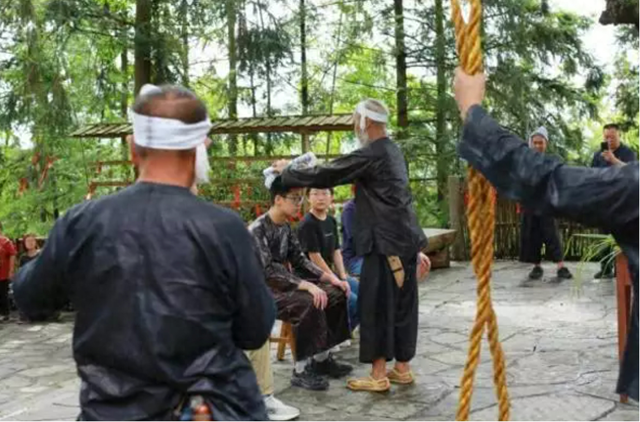 贵州“村T”即将闪耀岜沙苗寨