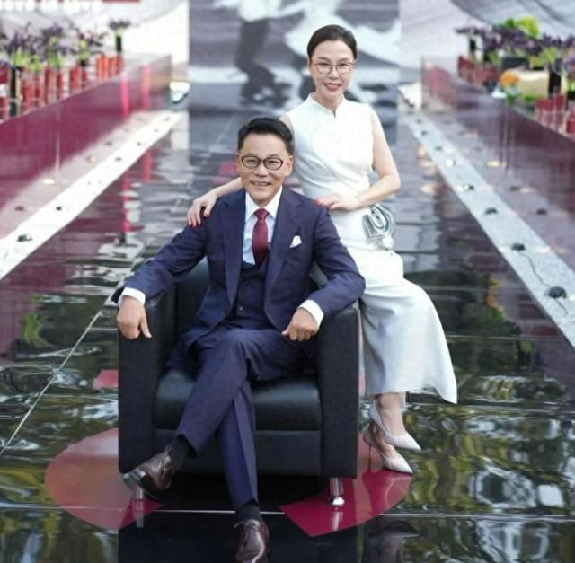 60岁李国庆谈再婚：妻子是北大读书时的“白月光”