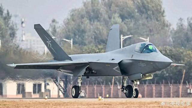 虚拟对战3什么武器好（歼35A和F22的比较）