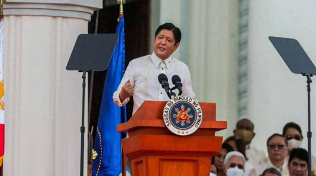 中国也救不了了，菲律宾货轮倾覆3天后，同一时间点又翻了一艘