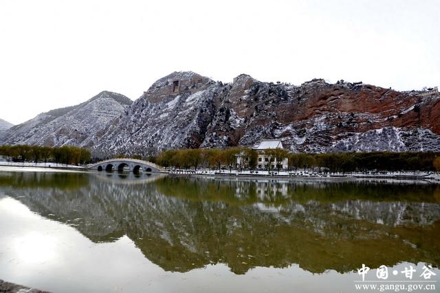 【美丽甘谷】雪落大像山！千年名山裹银纱 尽显冬日韵致