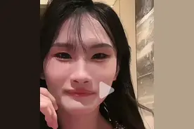 曝乔姐新瓜！现身机场避风头，情绪不稳定，易建联酒店照不是合成图片