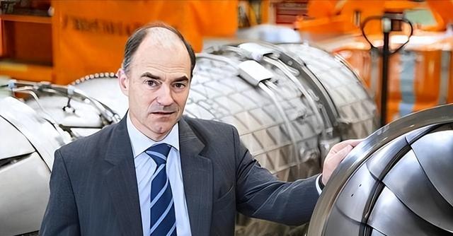 绝不向中国低头！宁愿裁员9000人公司破产，也不接受中国的帮助？