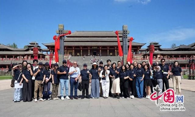 中外记者横店行：在“东方好莱坞”开启沉浸式影视文化穿越之旅