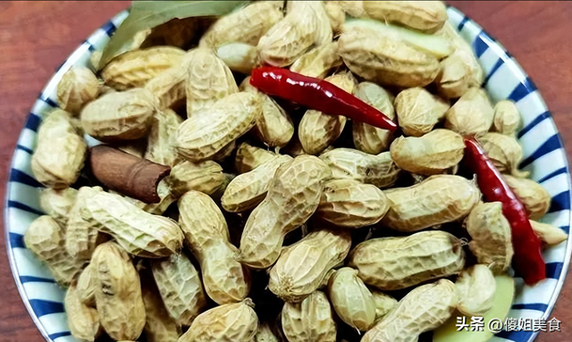 水煮花生米的正确做法是什么（水煮带壳花生）