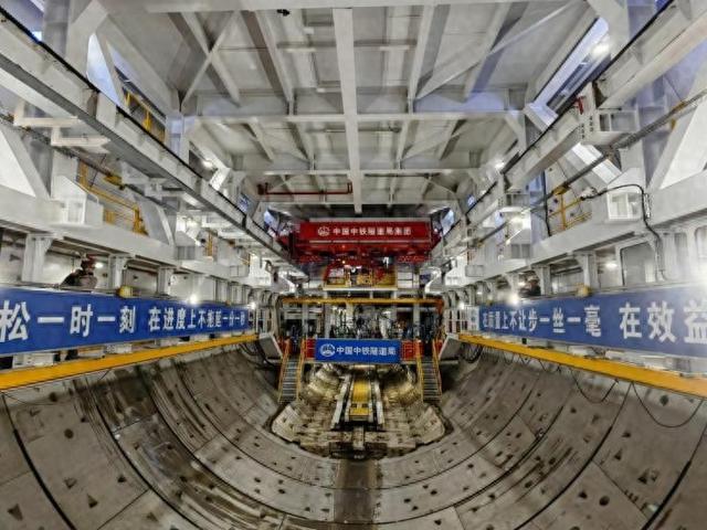 中美德盾构机差距几何？日本每小时3.6米，德国6米，中国是多少？