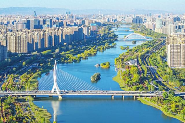 龙城汾河清水长流 唯美图景成城市“颜值”担当