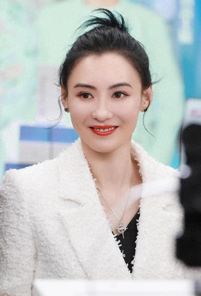 谢贤也没想到，才45岁的张柏芝就立了遗嘱，令人担心的事发生了