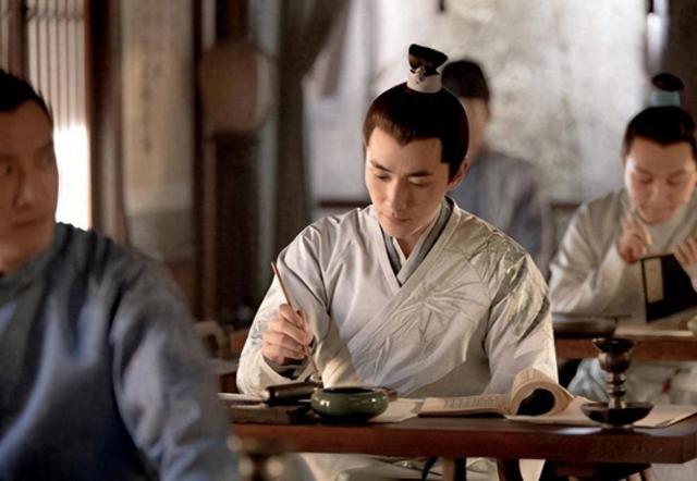 古代上京的考生盘缠丰厚，为何土匪不抢？土匪：你不看腰上绑的啥