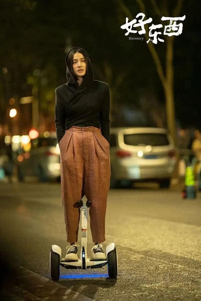 宋佳再拿金鸡奖影后！柏林影后咏梅惜败，首次入围的“00后”段奥娟没能爆冷获奖