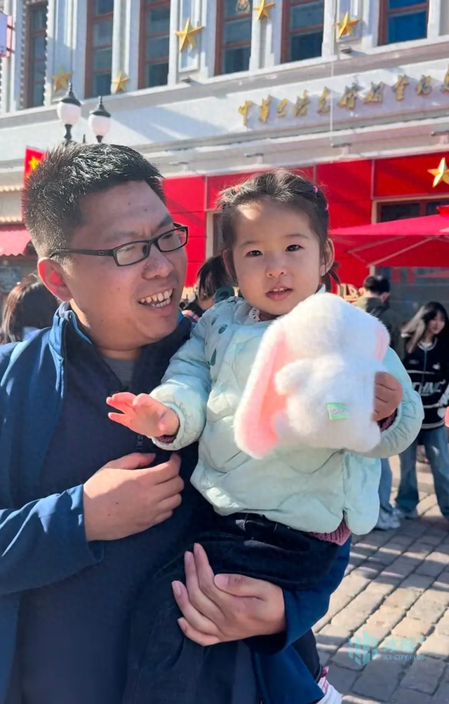 “哈尔滨人特别热情”！来听中外游客的“冰城印象”