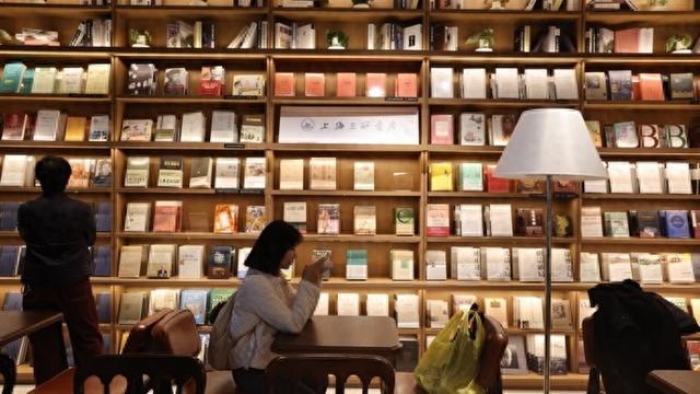 上海三联书店落地湖北宜昌，“三峡明珠”再添文化地标