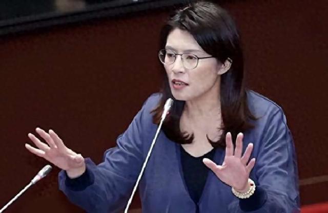 美国没想到的一幕发生：郑丽文心腹连夜到上海，向大陆做一项保证