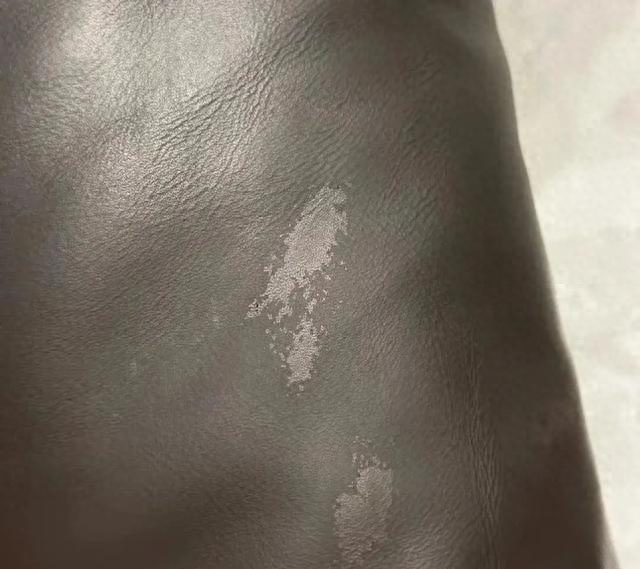 这5种东西不能用酒精擦	，一擦就报废，无法修复，很多人都中招