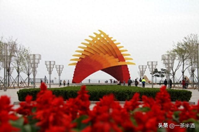 自驾营地：山东威海南海新区免费房车床车停车场自驾车露营地