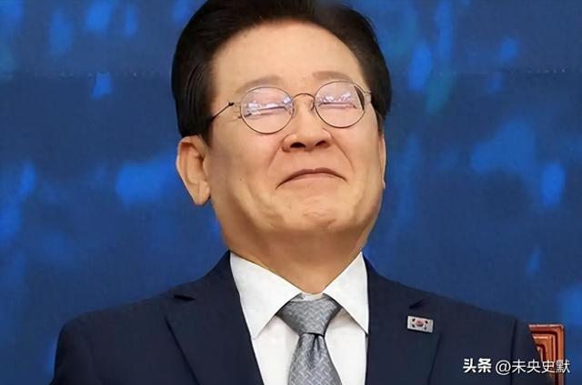 吃完了酒席，李在明启程离京，临走前终于对华改口	，一个时代告终