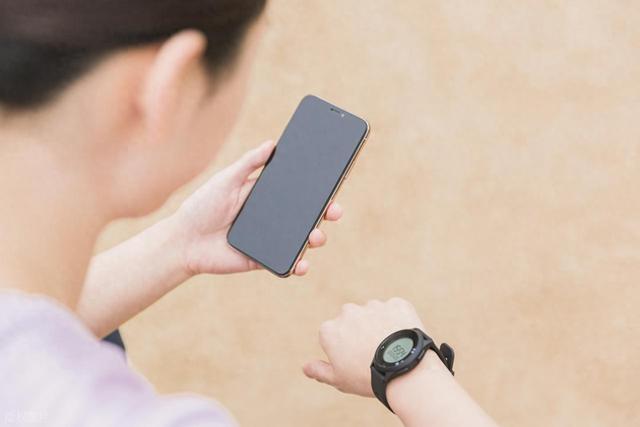 现在的手机贬值太快了，是不是买iphone才保值？