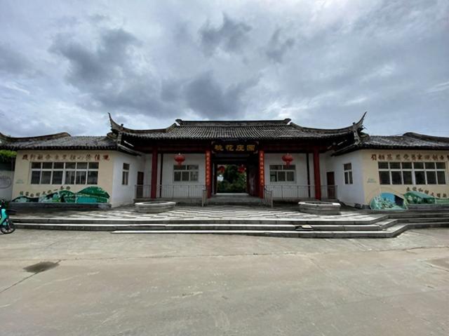 桃花庄园民宿，一场浸于山水与人文的深度栖居