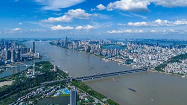 周慧：去一个城市