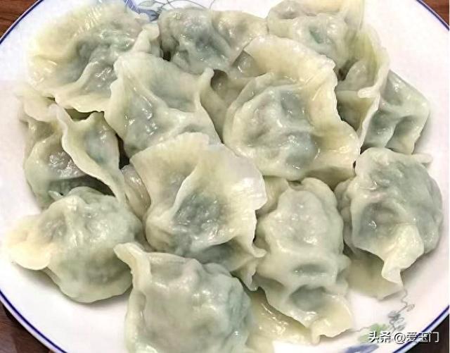 冬天，这菜使劲吃！一解毒，二对眼睛好，三护肝，冬天包饺子真香
