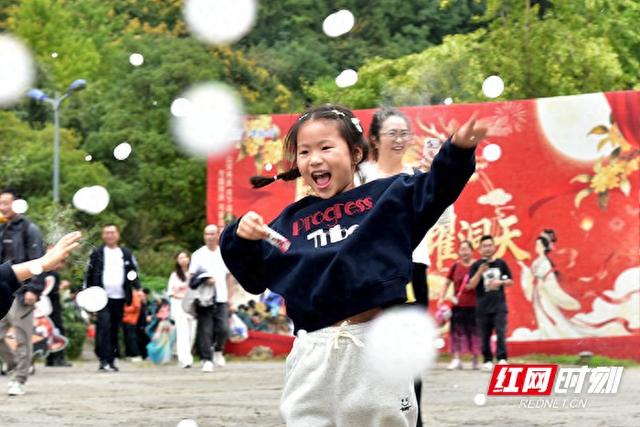 接待量、服务品质双提升 张家界黄龙洞“双节”假期完美收官