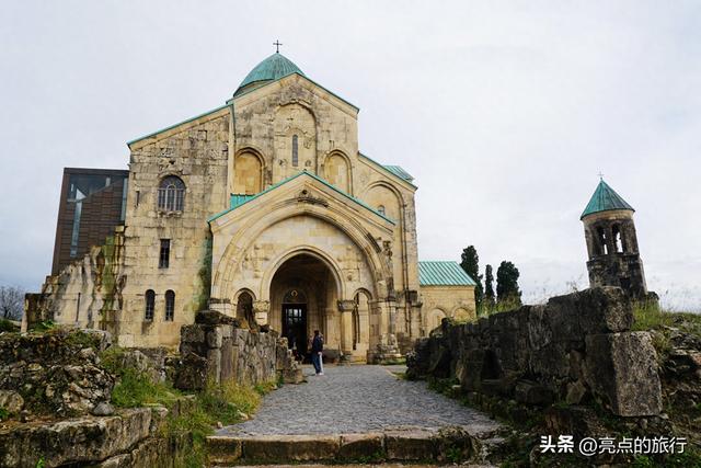 跟着丝绸之路去旅行高加索三国——格鲁吉亚巴世遗葛拉特大教堂
