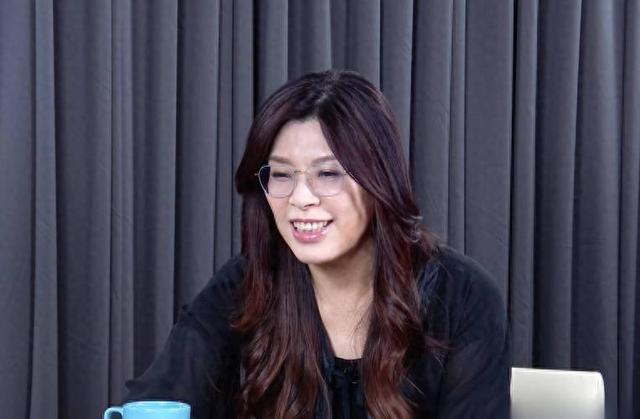 台岛罕见一幕！有人吓坏了，美西方“驻台代表”排队求见，郑丽文硬气拒主动，打破多年惯例？