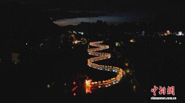 台风难阻出游热，国庆中秋假期广西跨境旅游民俗体验抢眼
