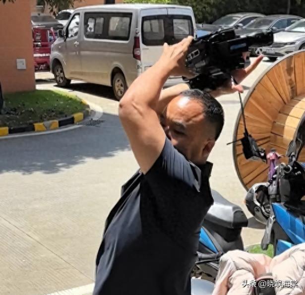 湖南记者被打后续：谢某身份被扒，难怪这么嚣张，恐面临巨额赔偿