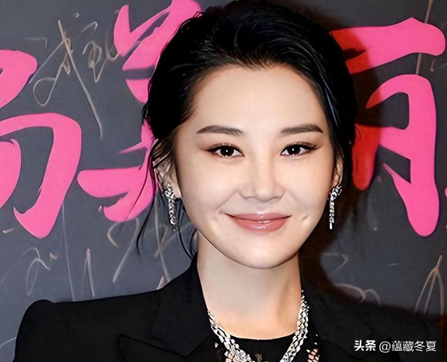 她一生 “风流成性	、老少通吃”，撩汉无数	，现如今56岁却依旧单身