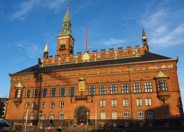 北约或从内部崩塌！同床异梦76年，丹麦首次指控美国为安全威胁