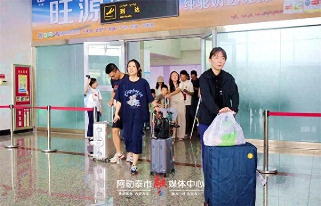 阿禾公路“牵线” 阿勒泰火车站、机场客流持续“升温”