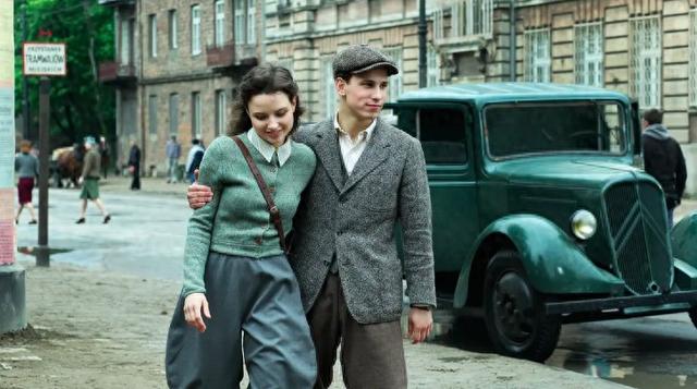 �̵�10�������ĵ�ս����Ӱ��ս��׷��µĲп�ֵ����˼