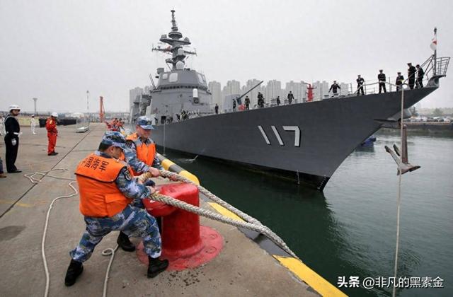 瞒了381天，日本突然公布一件事：去年052D朝它主力军舰开了两炮