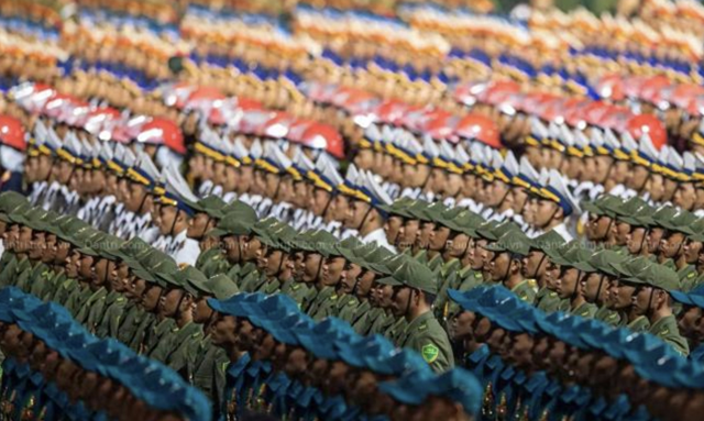 想要抢中国风头？越南92阅兵彩排曝光，外媒笑了：中国全方位碾压