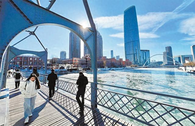 漫步天津解放桥 静享城市时光