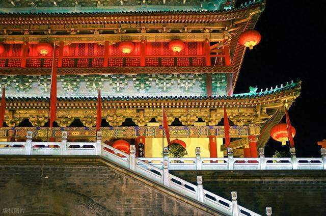 2 月最适合小住两三天的 6 个地方，冷清了，就挑一个去逛庙会吧！