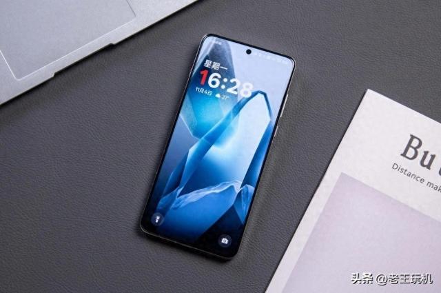 一加旗舰“重回低价”，24GB+1TB+骁龙8至尊版，国补后跌价1200元