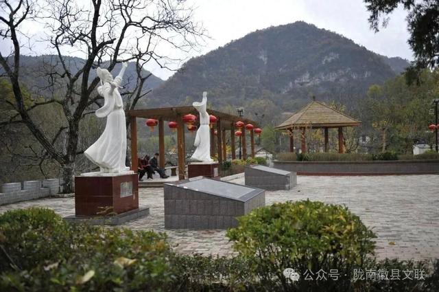 刘浩——情景剧《诗仙诗圣重游青泥岭》