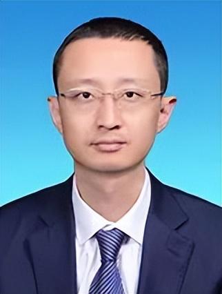 直辖市多区领导班子密集调整！他们出任党政“一把手”，多人为博士