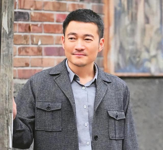 卓伟爆喻恩泰离婚内幕，内容炸裂，暗藏隐情，网友：有钱就变坏？