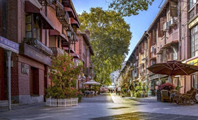 武汉人，去了黄陂跟新洲，直言不讳：黄陂跟新洲天差地别