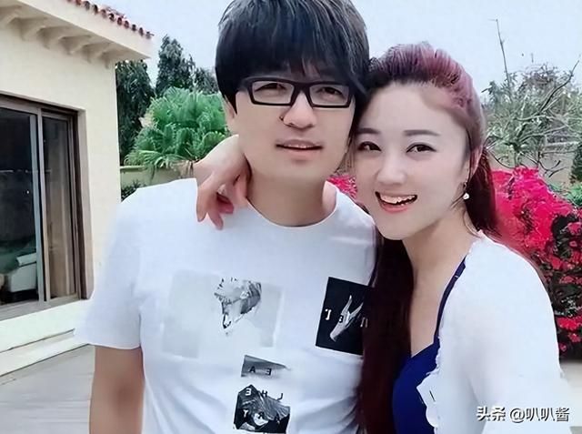 离婚7年，高调参加阅兵礼的王小玮，早已是王小海高攀不起的存在