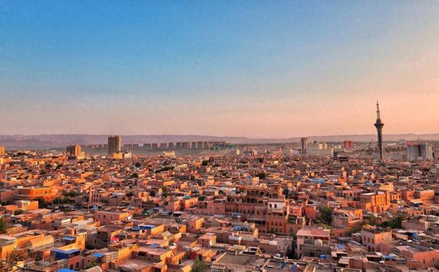 我是山东人，一家人去了趟新疆喀什，真有点想不明白这五件事