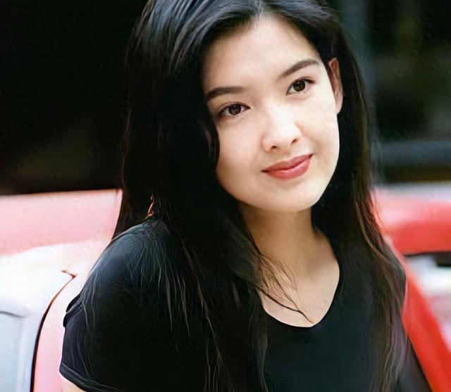 被戴8次绿帽子，3次抓现行，这就是我们"玉女"守卫的爱情