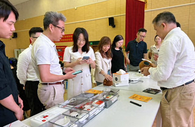 深圳市养老护理院举办首场深港乐龄科技供需对接会